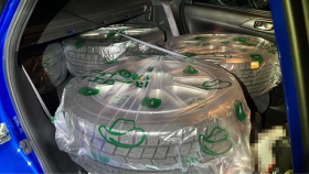 内装後方シート