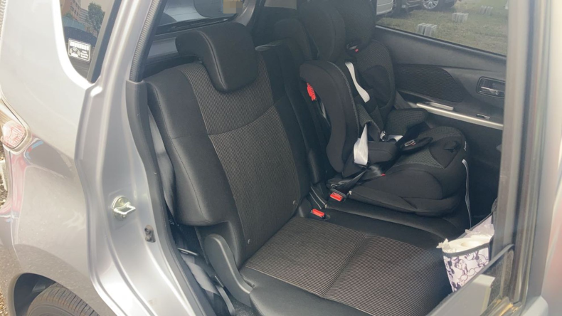 内装後方シート