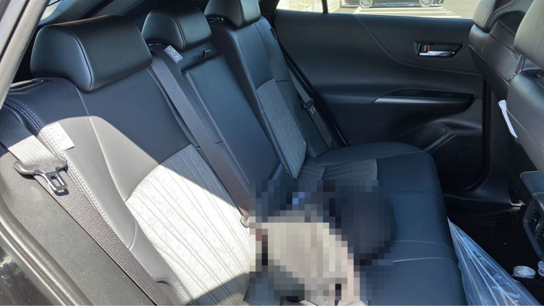 内装後方シート