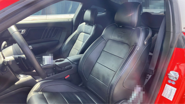 内装前方シート