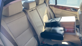 内装後方シート