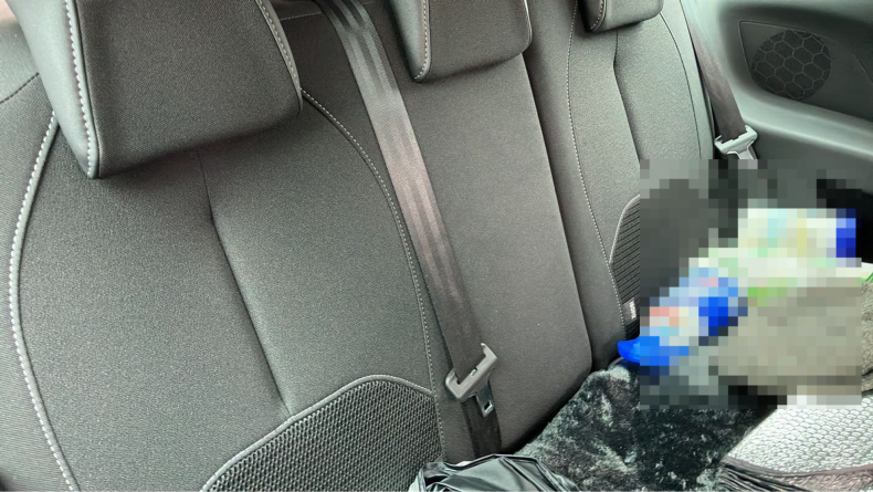 内装後方シート