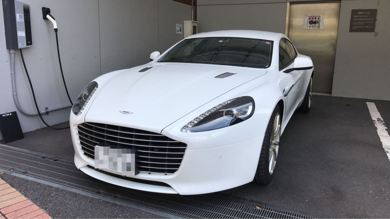 アストンマーティン ラピードの売買実績画像