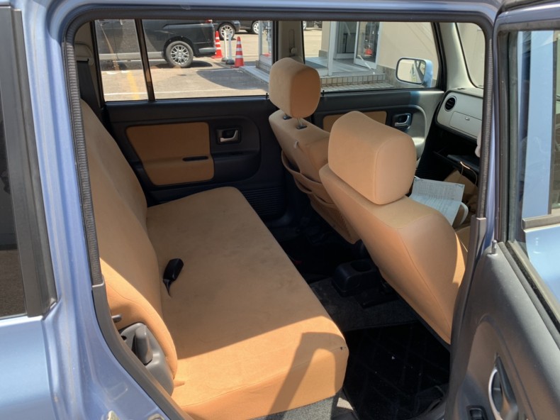 内装後方シート