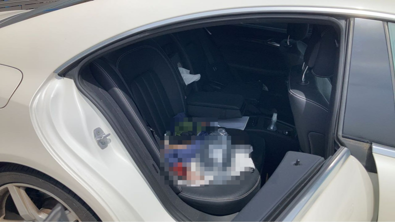 内装後方シート