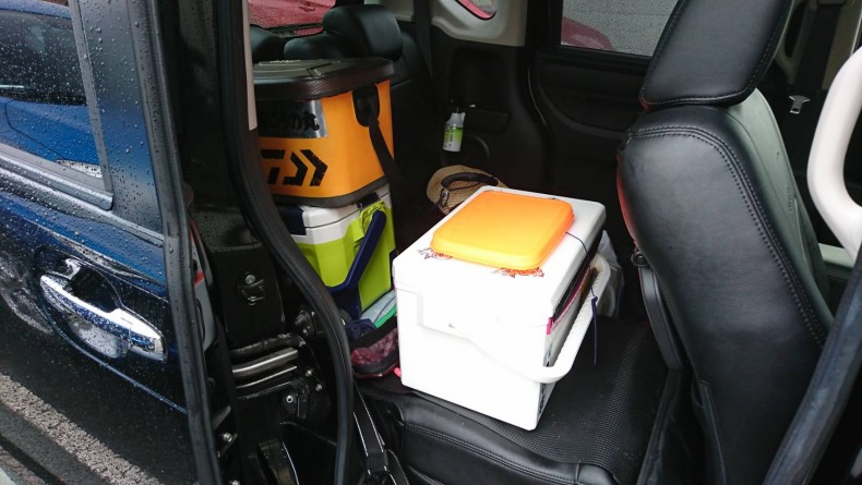 内装後方シート