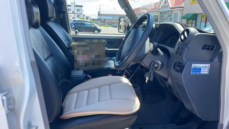 内装前方シート