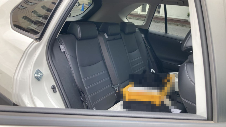 内装後方シート