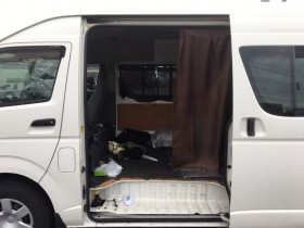 内装後方シート