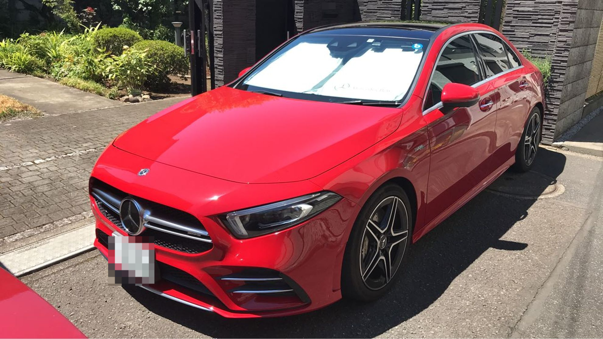 メルセデスＡＭＧ　Ａクラスセダンの車種サムネイル画像