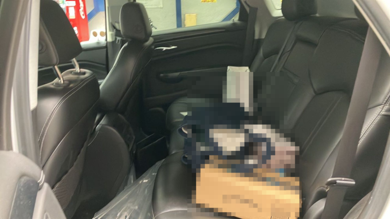 内装後方シート