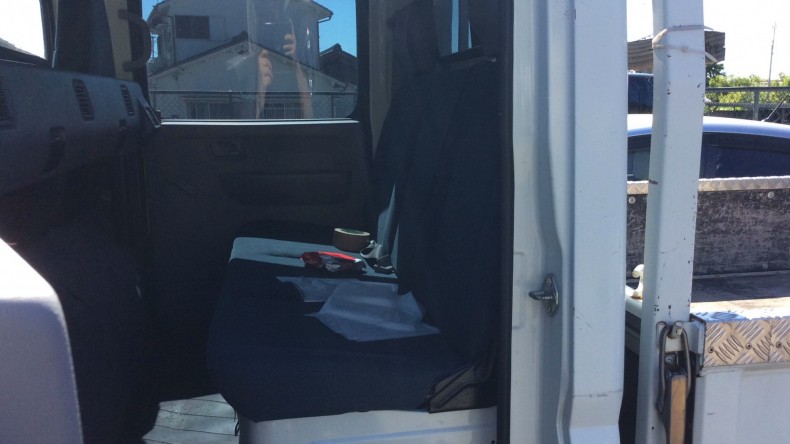 内装後方シート