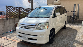 トヨタ/ノア-200126