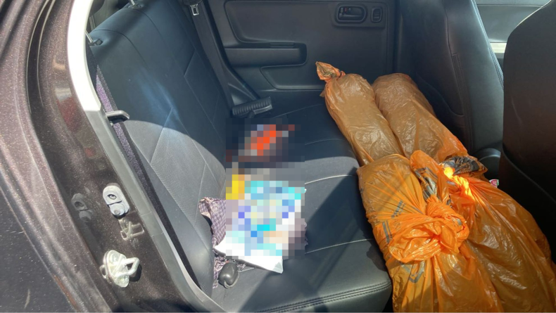 内装後方シート