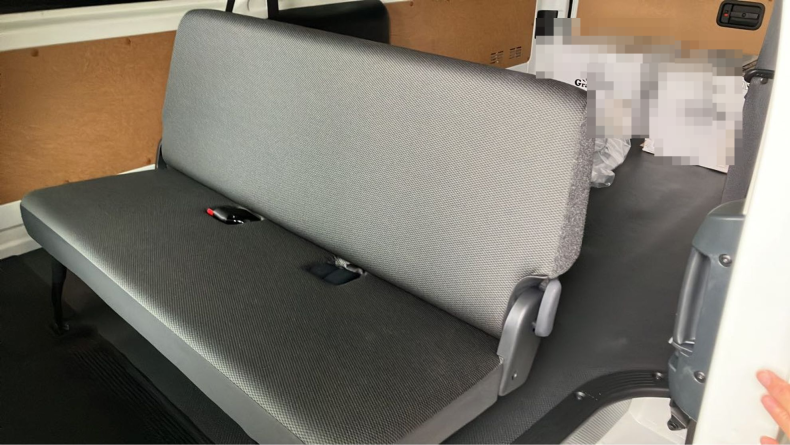 内装後方シート
