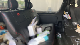 内装後方シート