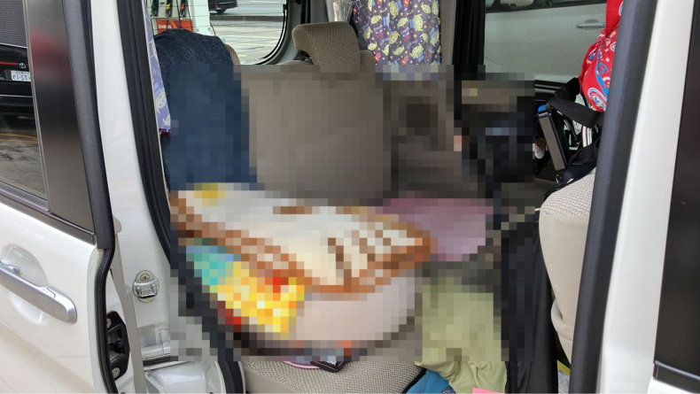 内装後方シート