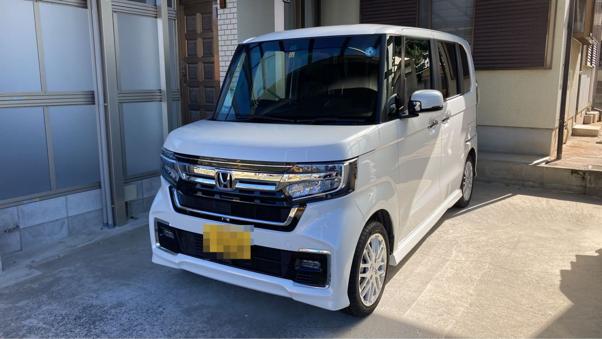 2023年10月成約のN-BOXカスタム Lターボのメイン画像