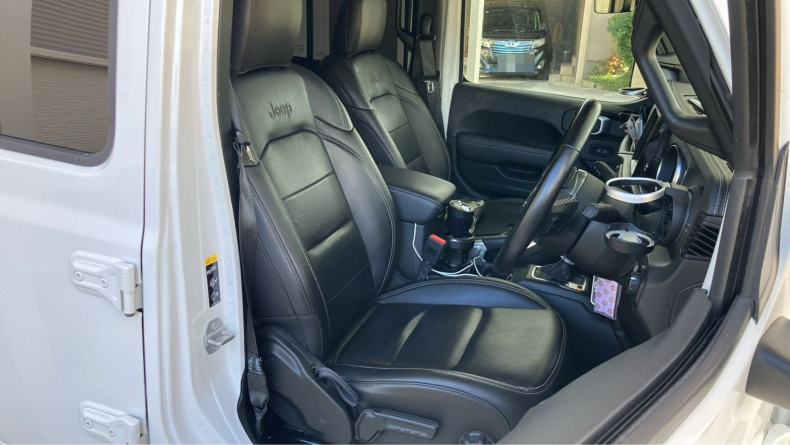 内装前方シート