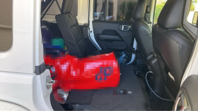 内装後方シート