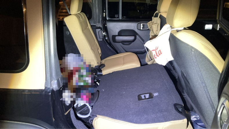 内装後方シート