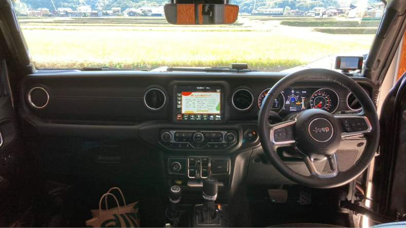 内装インパネ全体