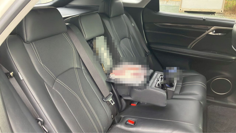 内装後方シート