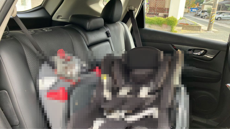 内装後方シート