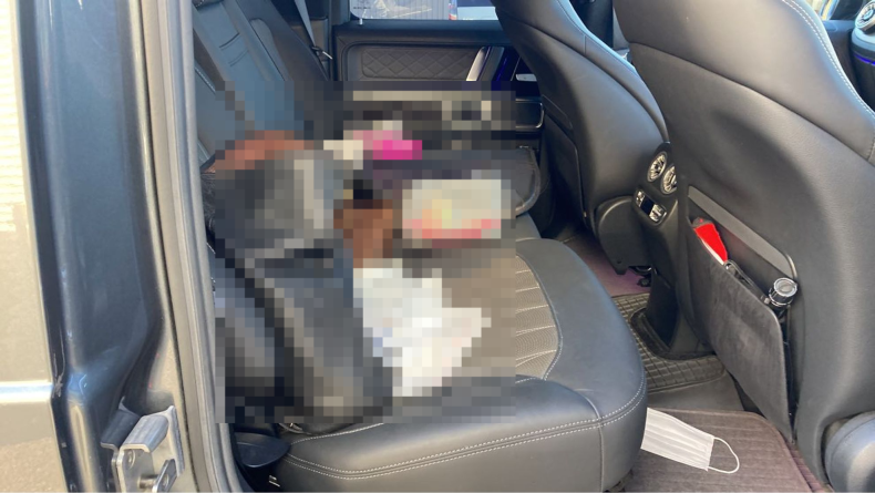 内装後方シート