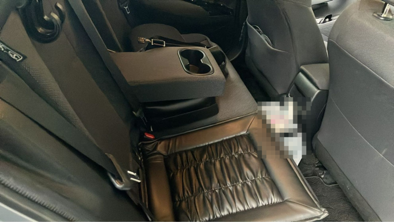 内装後方シート