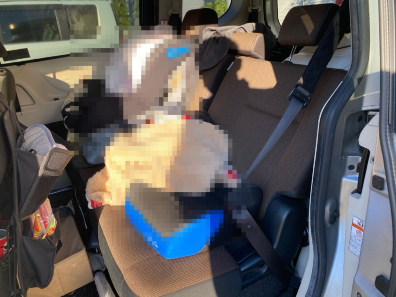 内装後方シート