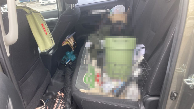 内装後方シート