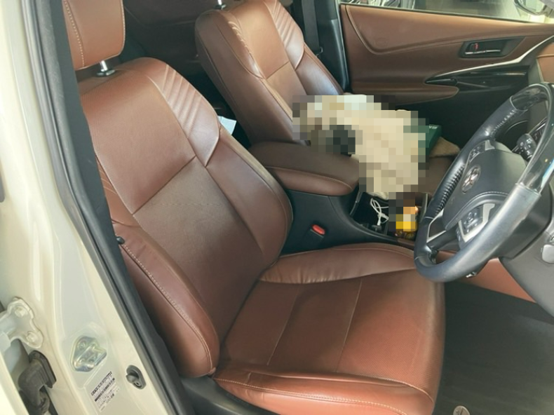 内装前方シート