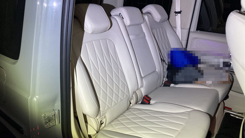 内装後方シート