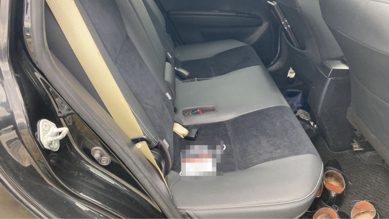 内装後方シート