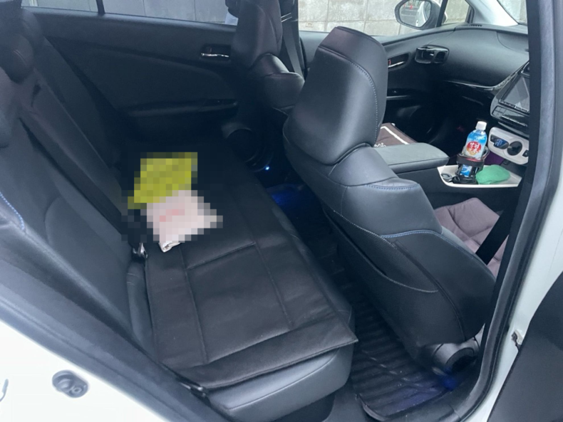 内装後方シート