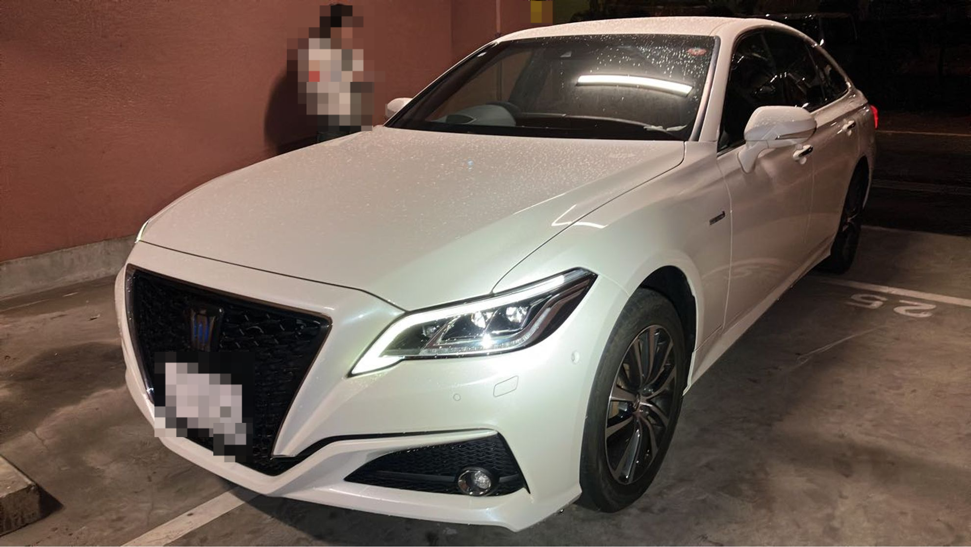 2024年1月成約のクラウンハイブリッド G Fourのメイン画像