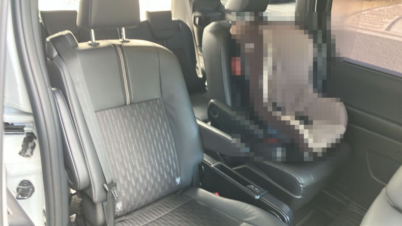 内装後方シート