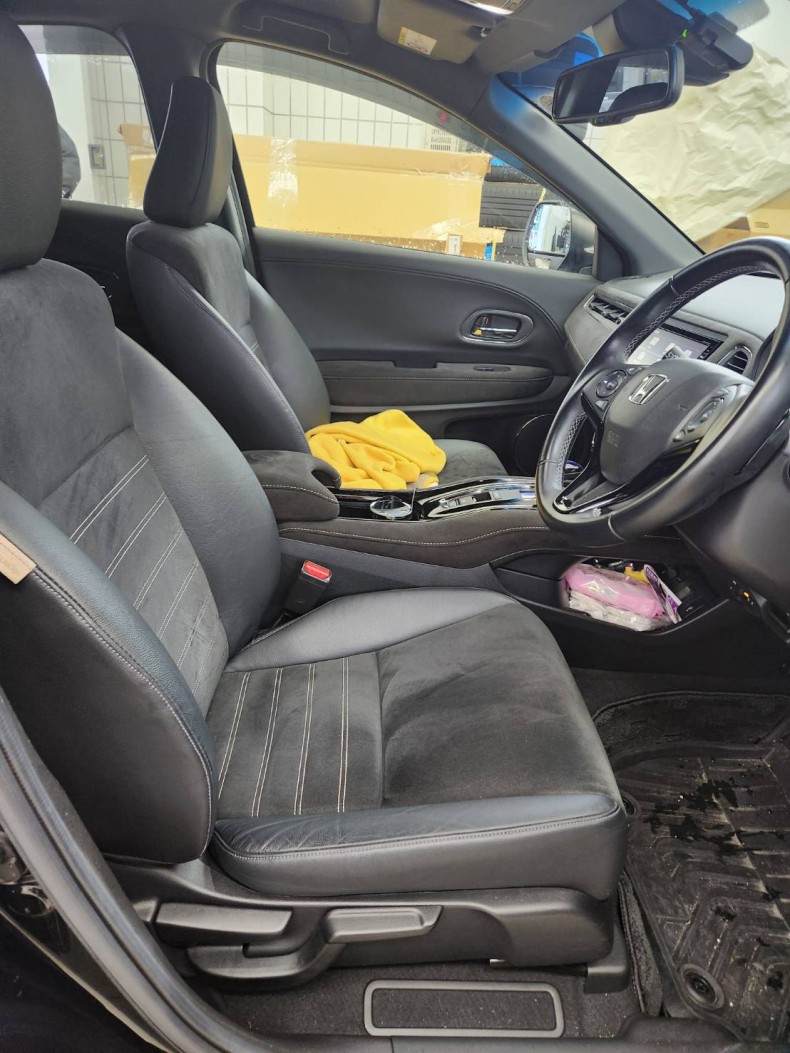 内装前方シート