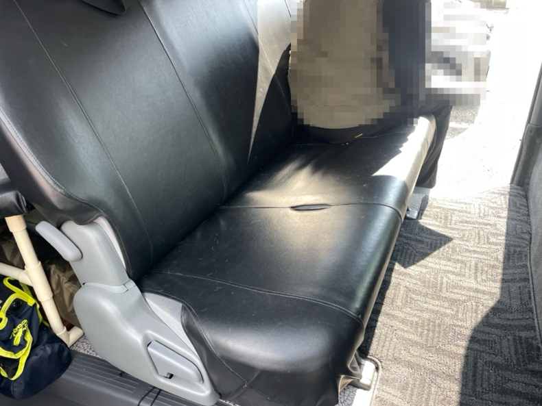 内装後方シート