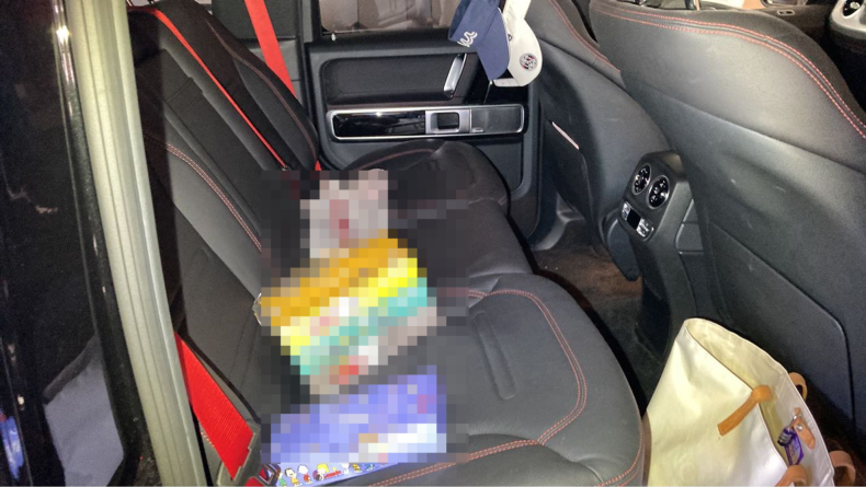 内装後方シート