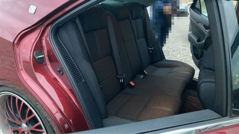 内装後方シート