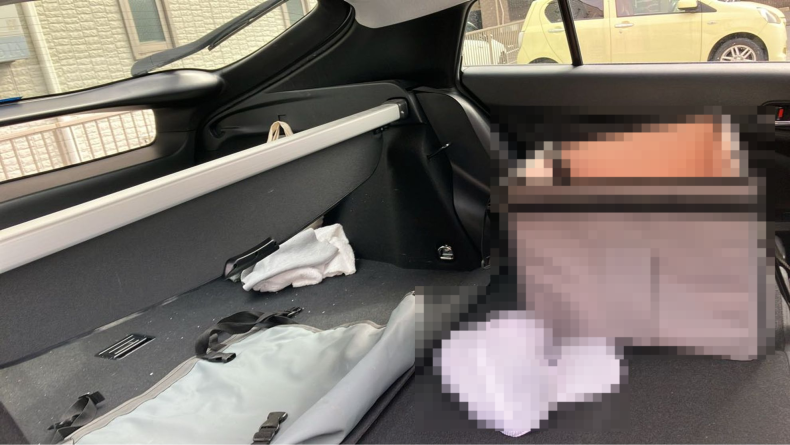 内装後方シート