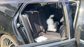 内装後方シート