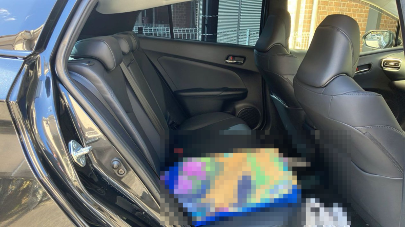 内装後方シート