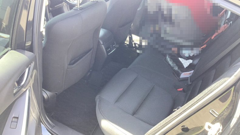 内装後方シート