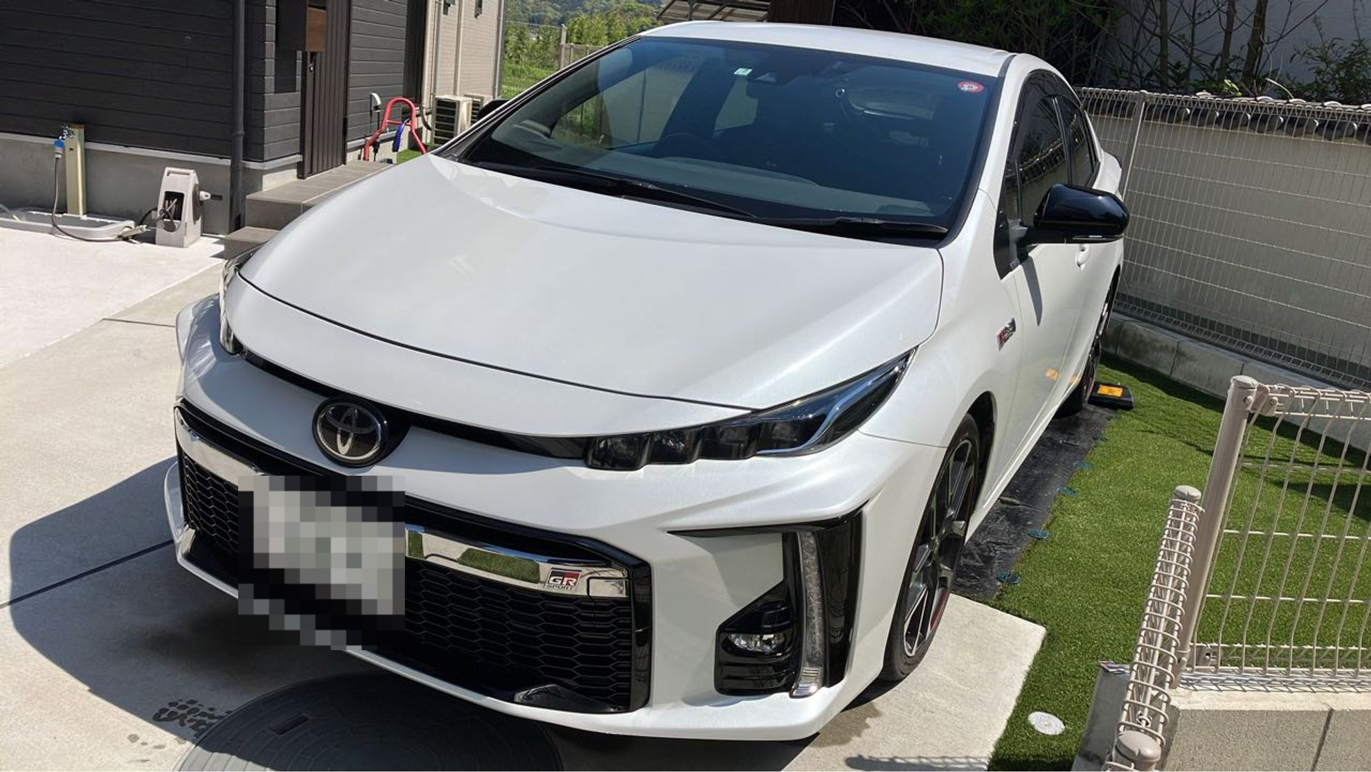 2024年4月成約のプリウスＰＨＶ Ｓ ＧＲスポーツのメイン画像