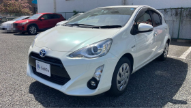 トヨタ/アクア-230800