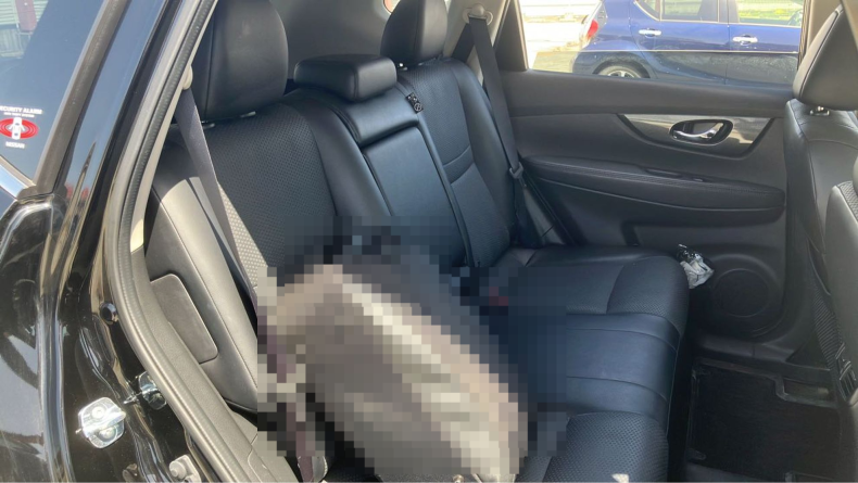 内装後方シート