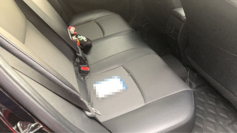 内装後方シート